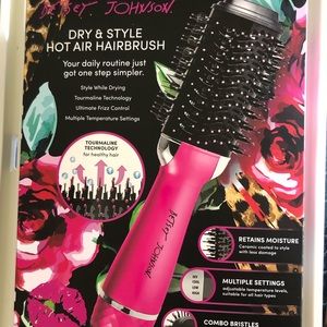 BETSY JOHNSON Dry And Style Hot Air Hairbrush